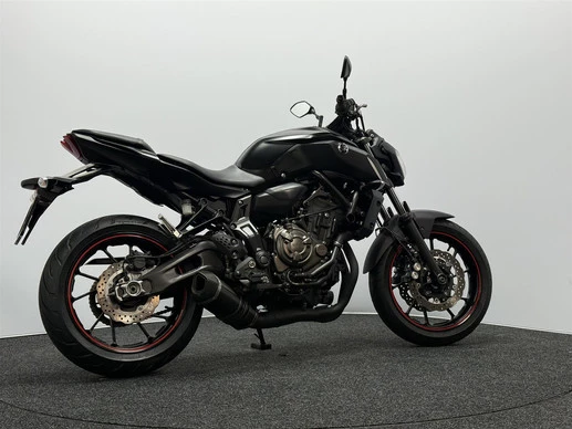 Yamaha MT 07 - Afbeelding 16 van 18