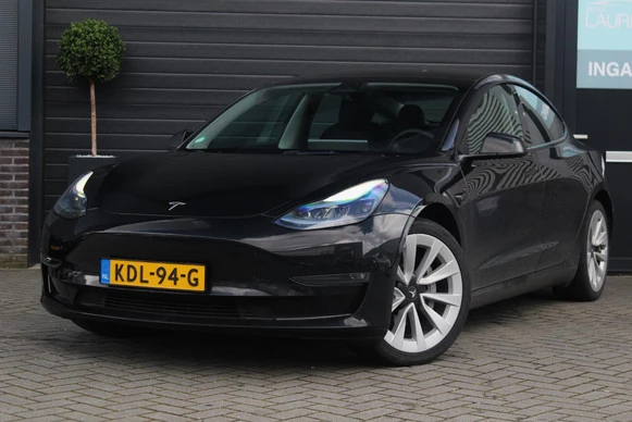 Tesla Model 3 - Afbeelding 1 van 25