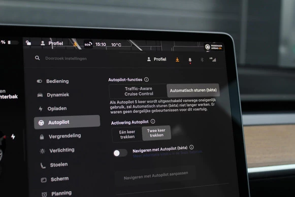 Tesla Model 3 - Afbeelding 19 van 25