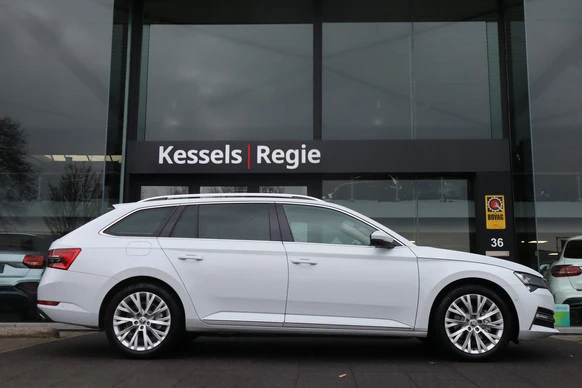 Škoda Superb - Afbeelding 28 van 30