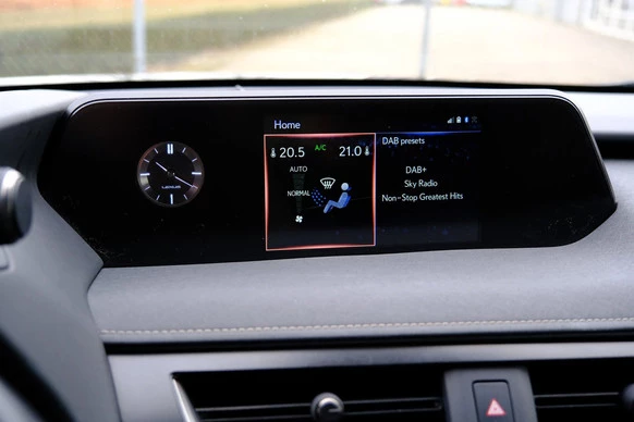 Lexus UX - Afbeelding 18 van 30