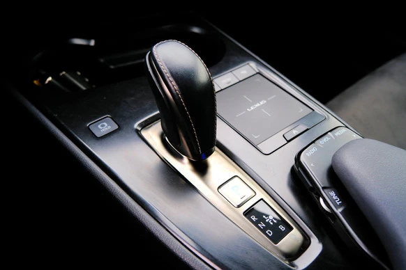 Lexus UX - Afbeelding 19 van 30