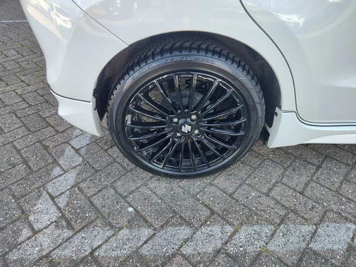 Suzuki Baleno - Afbeelding 28 van 30