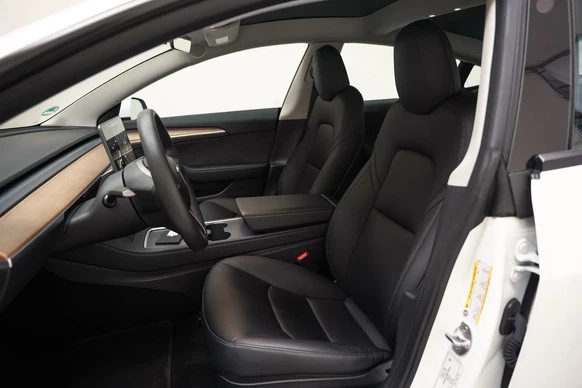 Tesla Model 3 - Afbeelding 10 van 30