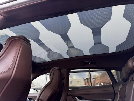 Porsche Taycan - Afbeelding 8 van 30