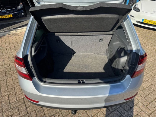 Škoda Rapid - Afbeelding 12 van 30