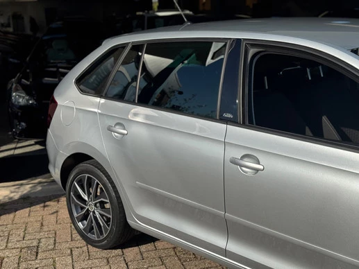 Škoda Rapid - Afbeelding 17 van 30
