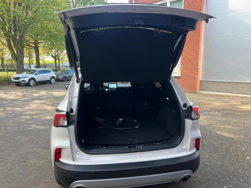 Ford Kuga - Afbeelding 18 van 20