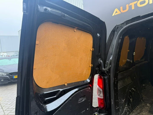 Peugeot Partner - Afbeelding 17 van 30