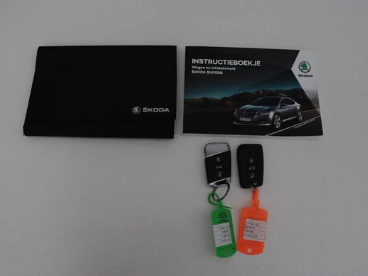 Škoda Superb - Afbeelding 14 van 30