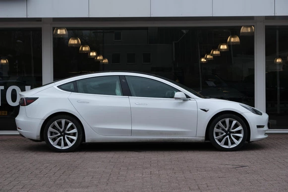 Tesla Model 3 - Afbeelding 3 van 19