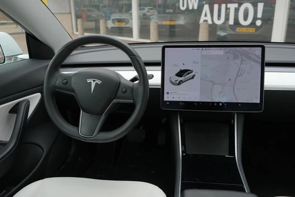 Tesla Model 3 - Afbeelding 6 van 19