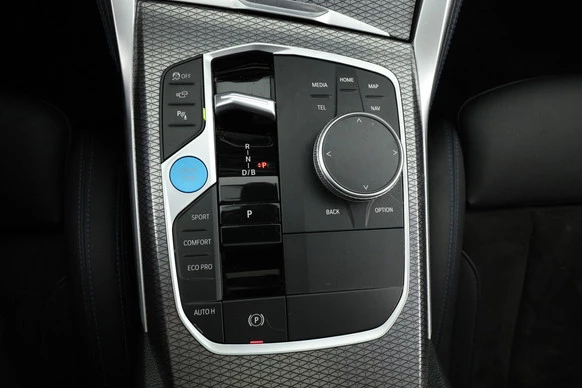 BMW i4 - Afbeelding 13 van 30