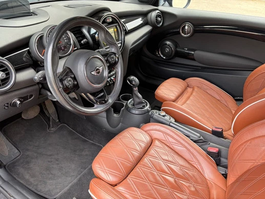 MINI Cooper Cabrio - Afbeelding 15 van 30