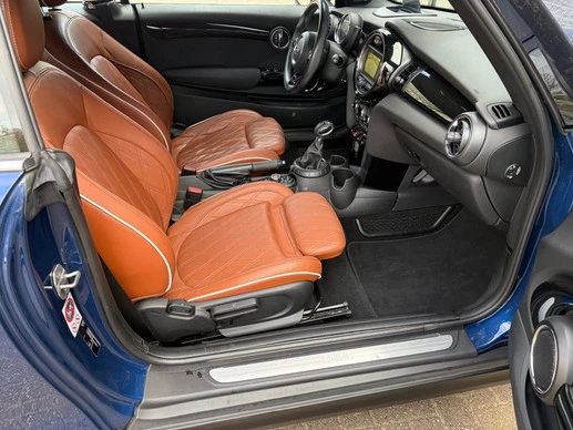 MINI Cooper Cabrio - Afbeelding 16 van 30