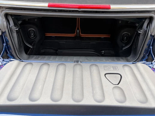 MINI Cooper Cabrio - Afbeelding 28 van 30