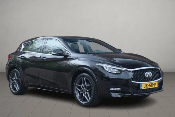 Infiniti Q30 - Afbeelding 1 van 30