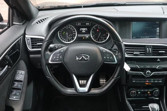 Infiniti Q30 - Afbeelding 16 van 30