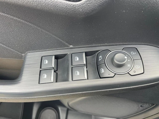 Ford Kuga - Afbeelding 26 van 30