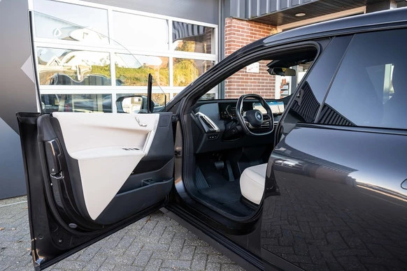 BMW iX - Afbeelding 11 van 30