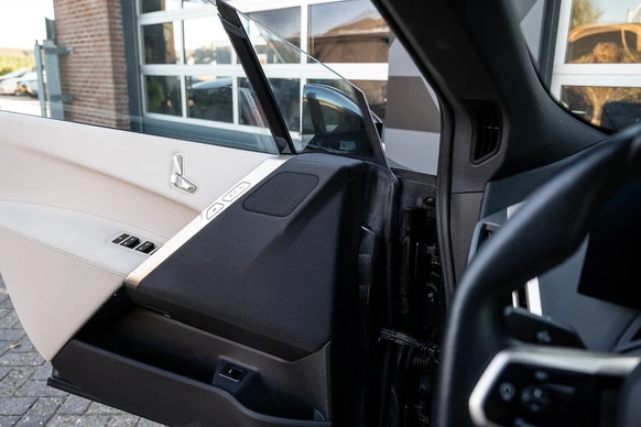 BMW iX - Afbeelding 16 van 30