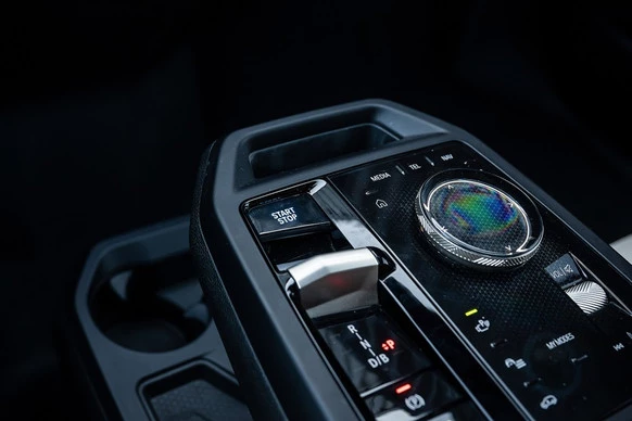 BMW iX - Afbeelding 26 van 30