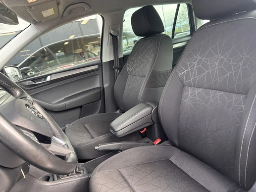 Škoda Rapid - Afbeelding 9 van 27