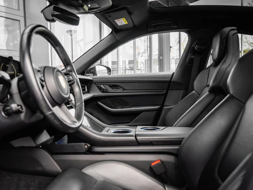 Porsche Taycan - Afbeelding 12 van 30