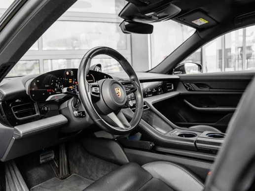 Porsche Taycan - Afbeelding 14 van 30