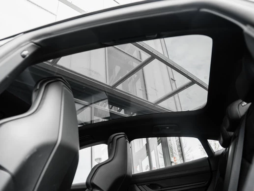 Porsche Taycan - Afbeelding 20 van 30