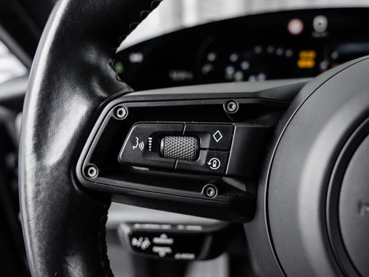 Porsche Taycan - Afbeelding 26 van 30