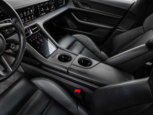 Porsche Taycan - Afbeelding 30 van 30