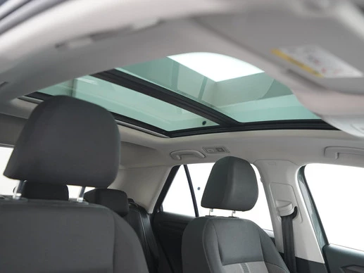 Volkswagen T-Roc - Afbeelding 27 van 30