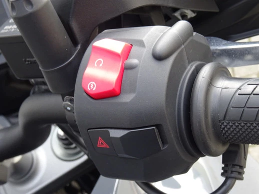 Suzuki DL - Afbeelding 9 van 18