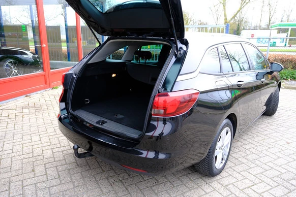 Opel Astra - Afbeelding 10 van 30