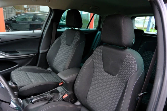 Opel Astra - Afbeelding 24 van 30