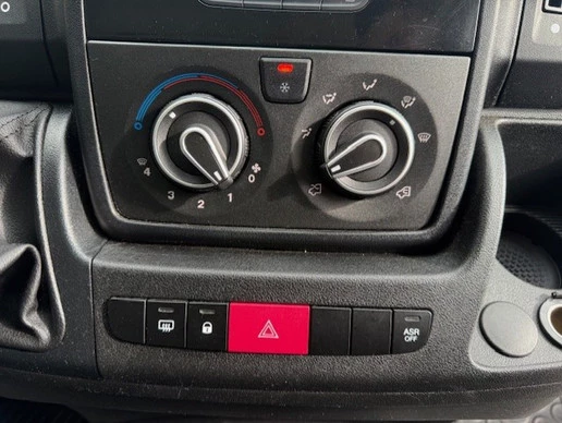 Peugeot Boxer - Afbeelding 21 van 30