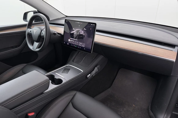 Tesla Model Y - Afbeelding 16 van 26