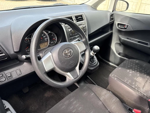 Toyota Verso-S - Afbeelding 10 van 26