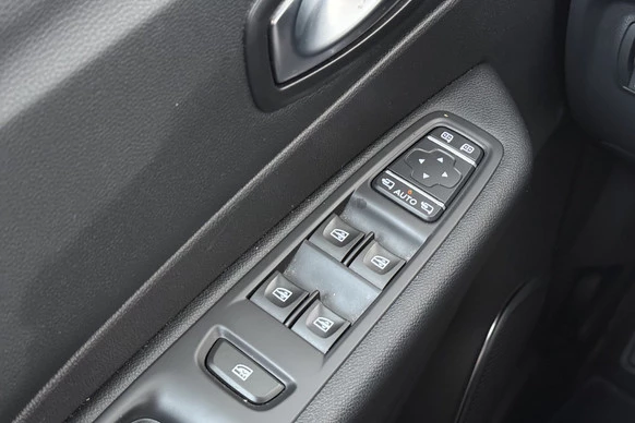 Renault Captur - Afbeelding 17 van 30