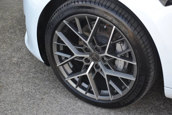 Tesla Model 3 - Afbeelding 10 van 30