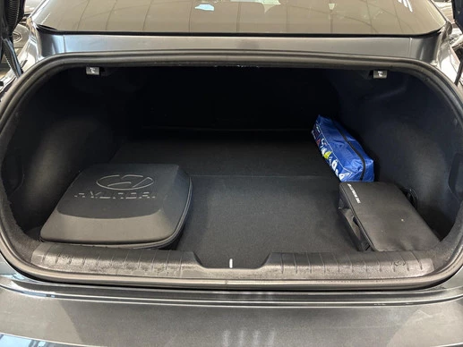 Hyundai IONIQ 6 - Afbeelding 25 van 30