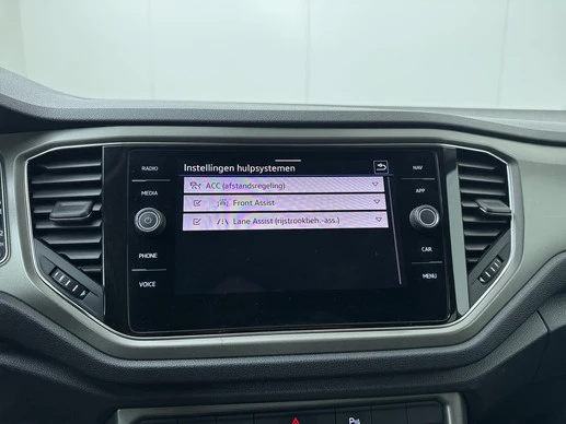 Volkswagen T-Roc - Afbeelding 16 van 30