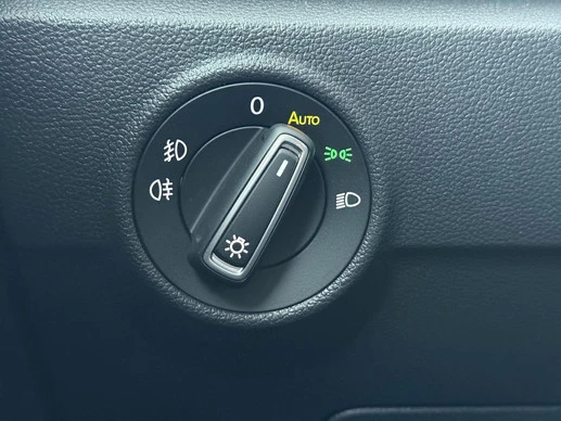 Volkswagen T-Roc - Afbeelding 24 van 30