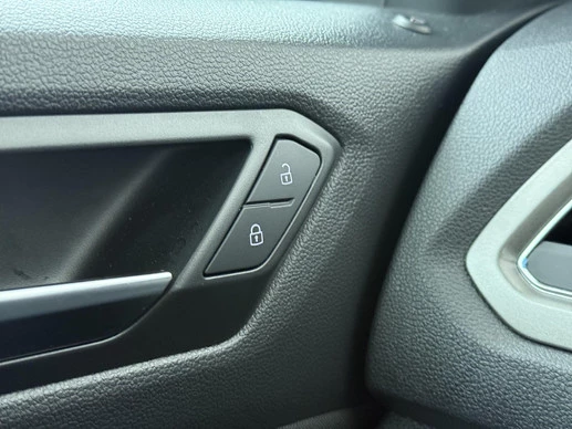 Volkswagen T-Roc - Afbeelding 26 van 30