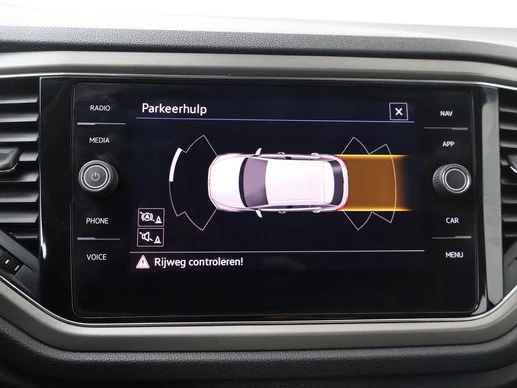 Volkswagen T-Roc - Afbeelding 17 van 30