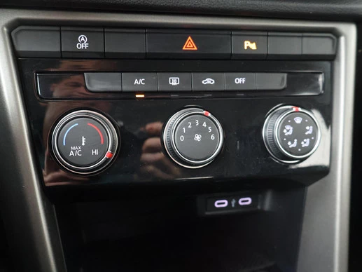 Volkswagen T-Roc - Afbeelding 18 van 30