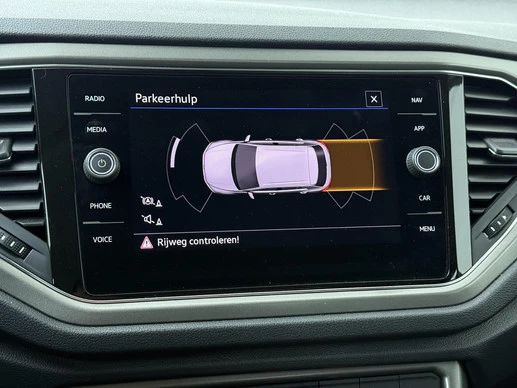 Volkswagen T-Roc - Afbeelding 19 van 30