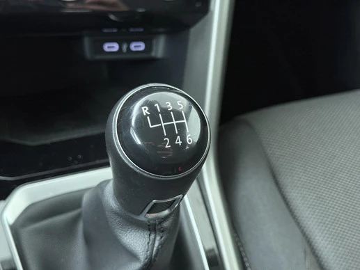 Volkswagen T-Roc - Afbeelding 23 van 30