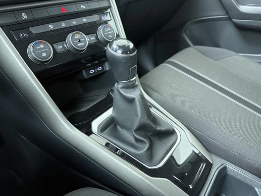 Volkswagen T-Roc - Afbeelding 25 van 30